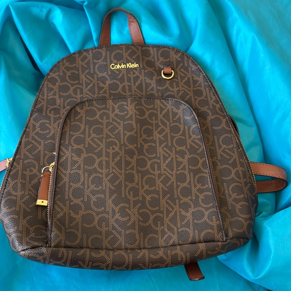 Calvin Klein purse back pack